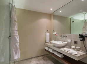 Tui Blue Side- All Inclusive