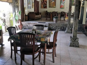 Temple Cafe & Seaside Cottages