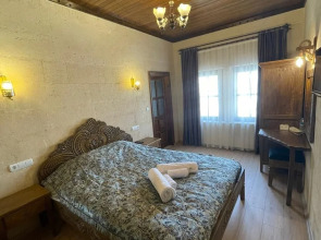 Bella Vista Stone House