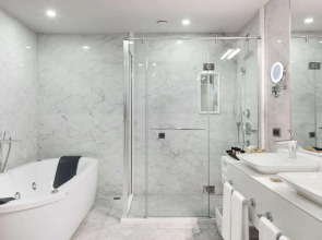 Wyndham Grand Levent Istanbul Hotel & Conference Center