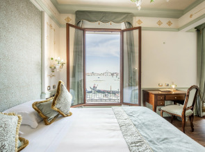 Отель Monaco & Grand Canal