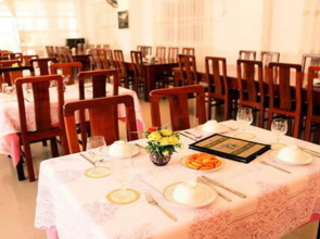 Douangpraseuth Hotel