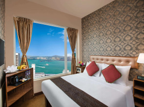 Ramada Hong Kong Harbour View