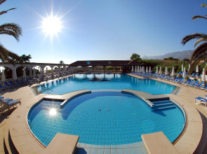 Denizkizi & Denizkizi Royal Hotel