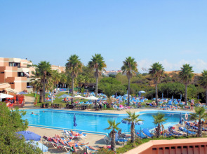 Auramar Beach Resort