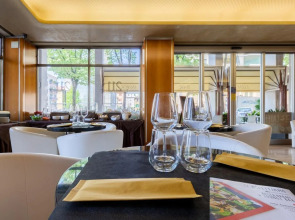 Ambasciatori Hotel Mestre Venice, Tapestry Collection by Hilton