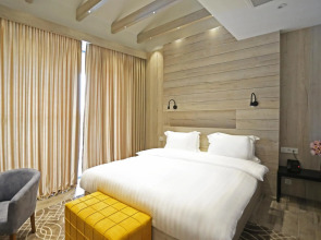 Ambassadori Kachreti Hotel & Golf Resort