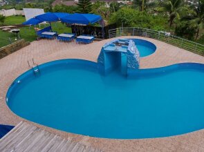 African Hill Hotel & Resort