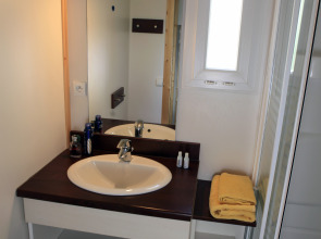 Terres de France - Hameaux des Marines