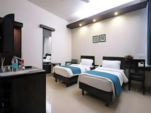 Rockland Hotel - C R Park