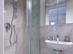 Italianway - The B Village Superior