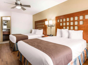 Rodeway Inn & Suites Fort Lauderdale Airport & Cruise Port