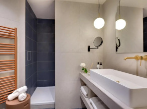 Artemisia Montmartre