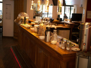 Station Hostel For Backpackers