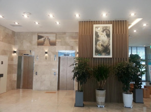 The First Stay Hotel