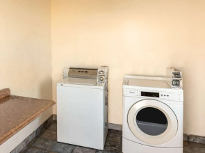 Econo Lodge Phoenix North I-17