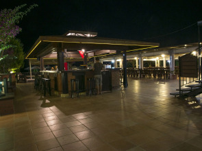 Bodrum Sea Side Beach Club Hotel