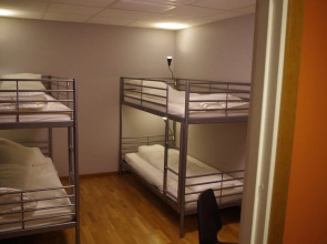 Spoton Hostel & Sportsbar