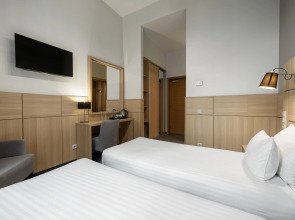 Отель Wellton Centrum Hotel & Spa