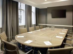 Leonardo Hotel Cardiff