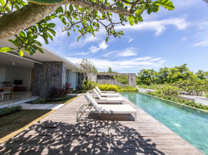 Отель Hideaway Villas Bali Uluwatu by Kanaan Hospitality