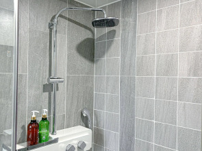 Royal Emporium Incheon Airport Hotel