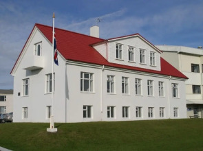 Kirkjuhvoll Guesthouse