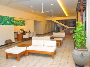 Mermaid Hotel & Club