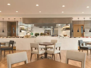 Hyatt House Shenzhen Airport