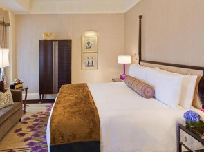 Fairmont Peace Hotel on the Bund