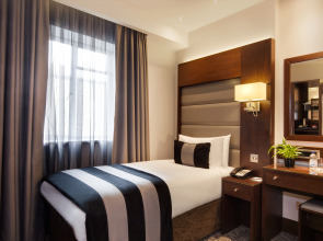 Park Grand Paddington Court