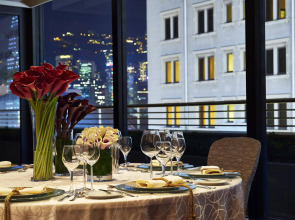 Sheraton Hong Kong Hotel & Towers