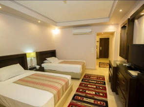 Maamura Palace Hotel