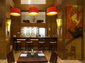 Hotel ILUNION Valencia 4