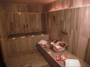 Kadi Konagi Thermal Hotel