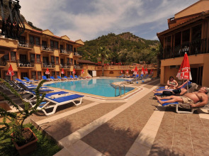 Belcehan Beach Hotel