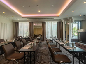 Renaissance Riverside Hotel Saigon