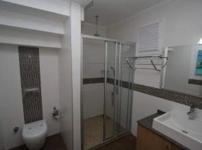 Sea Breeze Hotel & Apartments