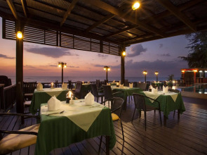 Khaolak Wanaburee Resort