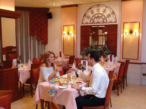 Отель Kapetanios Odysseia