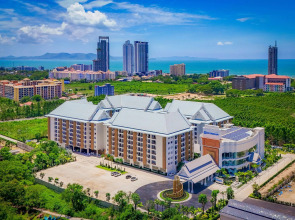 Отель Wyndham Jomtien Pattaya