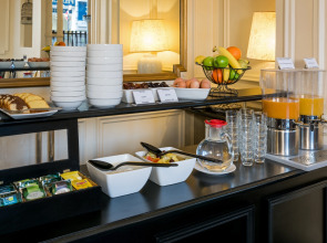 Отель Peyris Opera