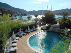 Yacht Classic Hotel - Boutique Class