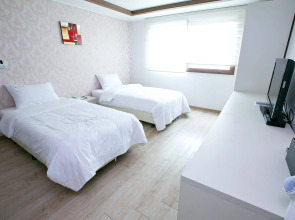 Yeongdeungpo VIP Hotel