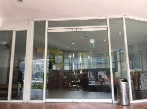 Sampaguita Suites Plaza Garcia