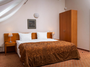 Отель Mabre Residence