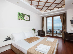 Büyükada Comfort Hotel