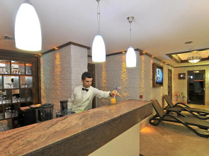 DoubleTree by Hilton Hotel Van