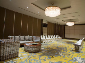 The Crystal Luxury Bay Resort Nusa Dua