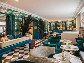 Villa Otero by Happyculture